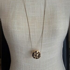 Gold‎ Tone Round Hammered Disc Pendant Necklace Simple Everyday Chain